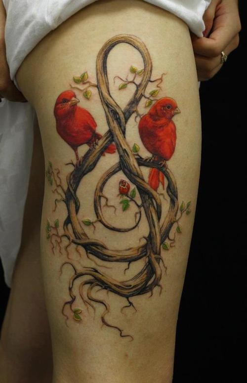 tatouage jambe oiseau