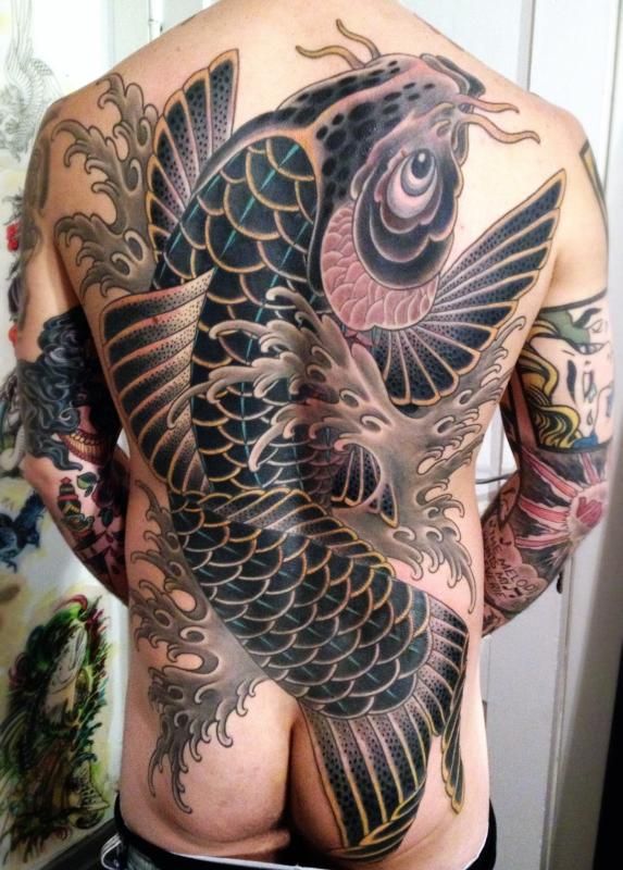 tatouage japonais carpe koi