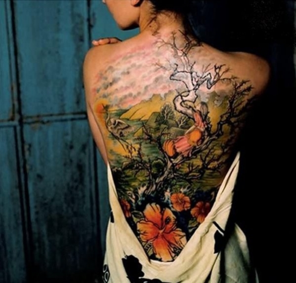tatouage japonais dos femme