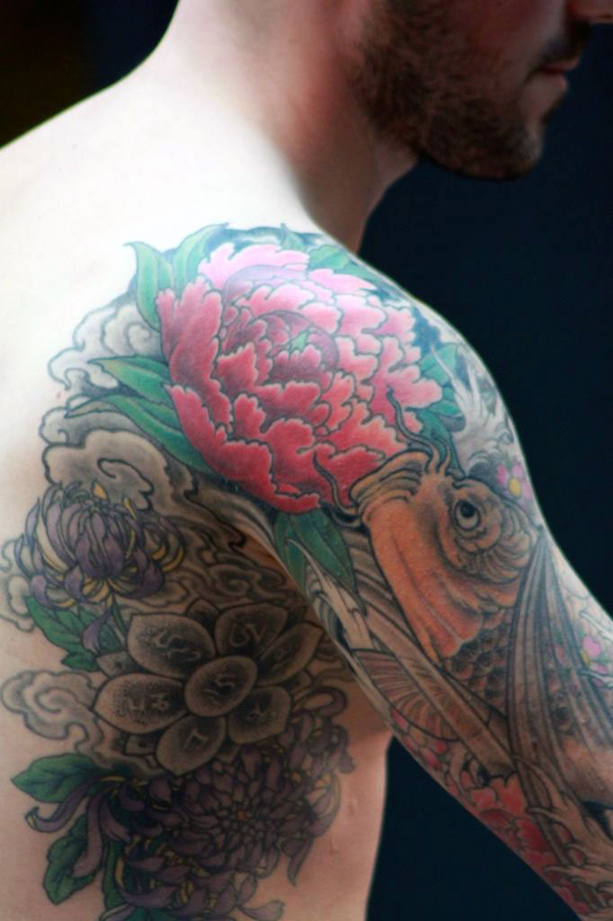 tatouage japonais fleur homme