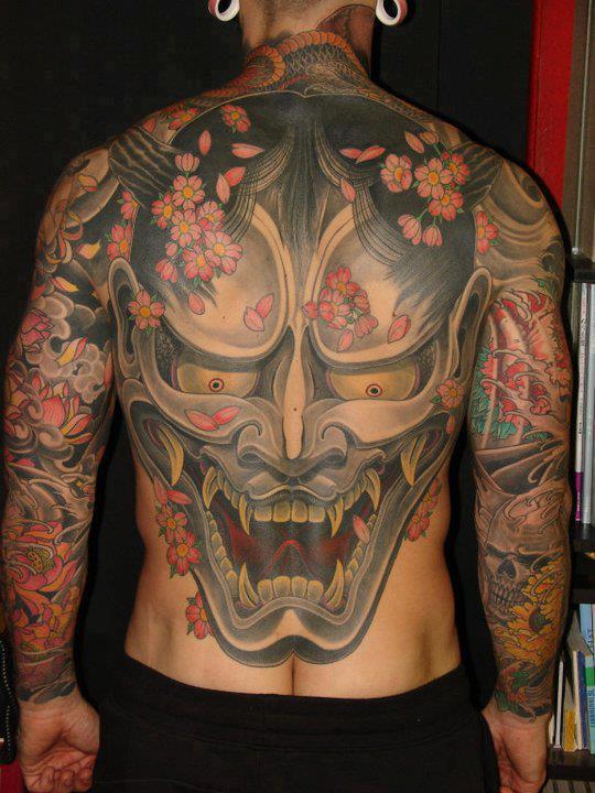 tatouage japonais masque