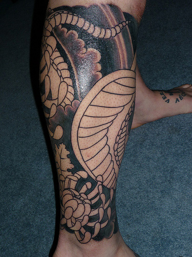 tatouage japonais mollet