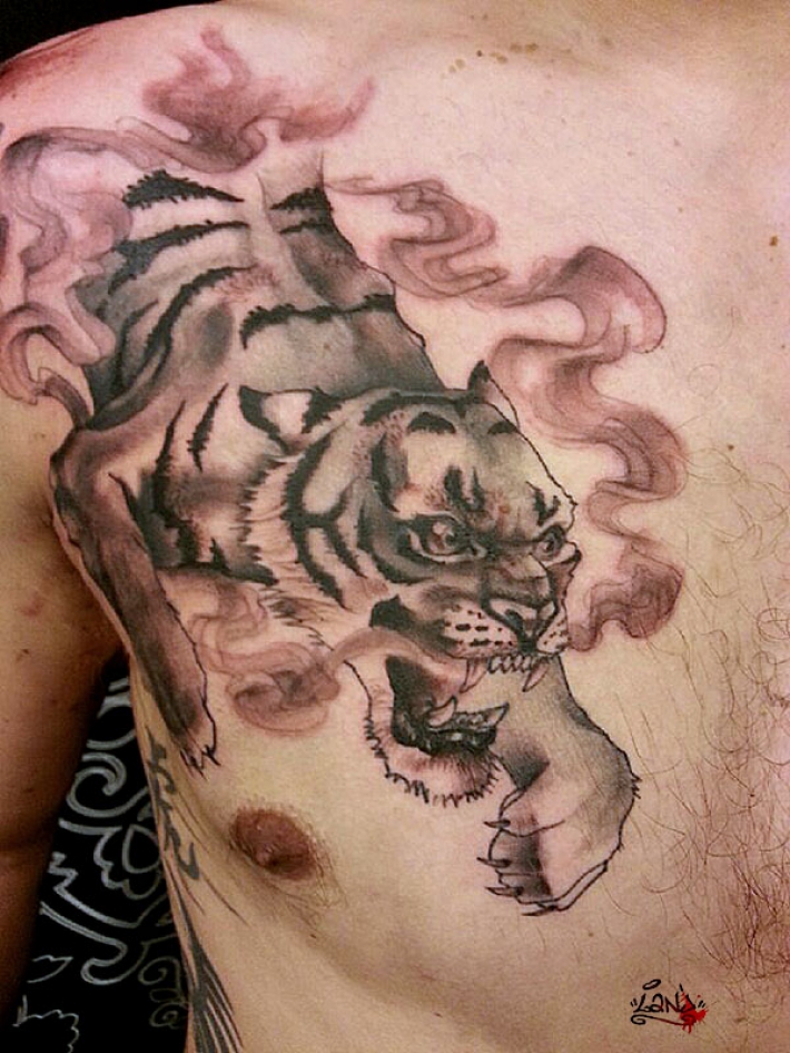 tatouage japonais pectoraux
