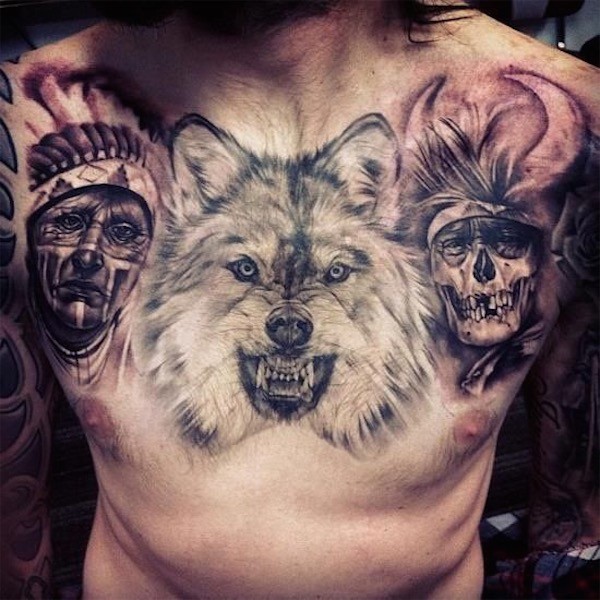 tatouage lion pectoraux