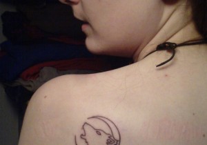 tatouage loup discret