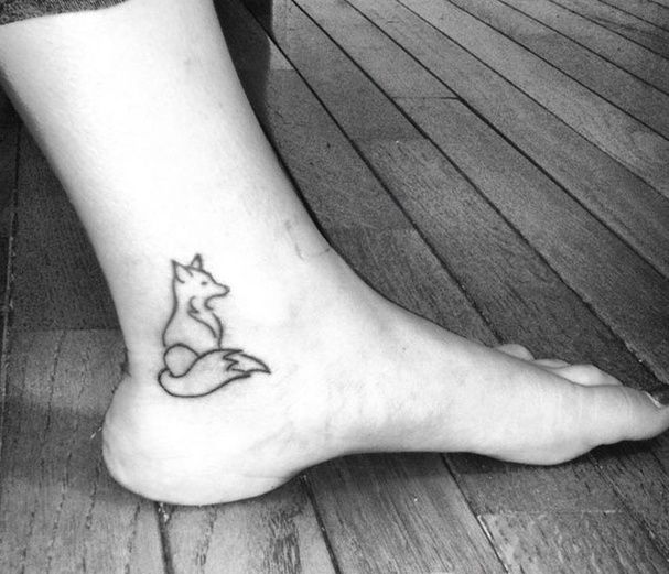 tatouage loup discret