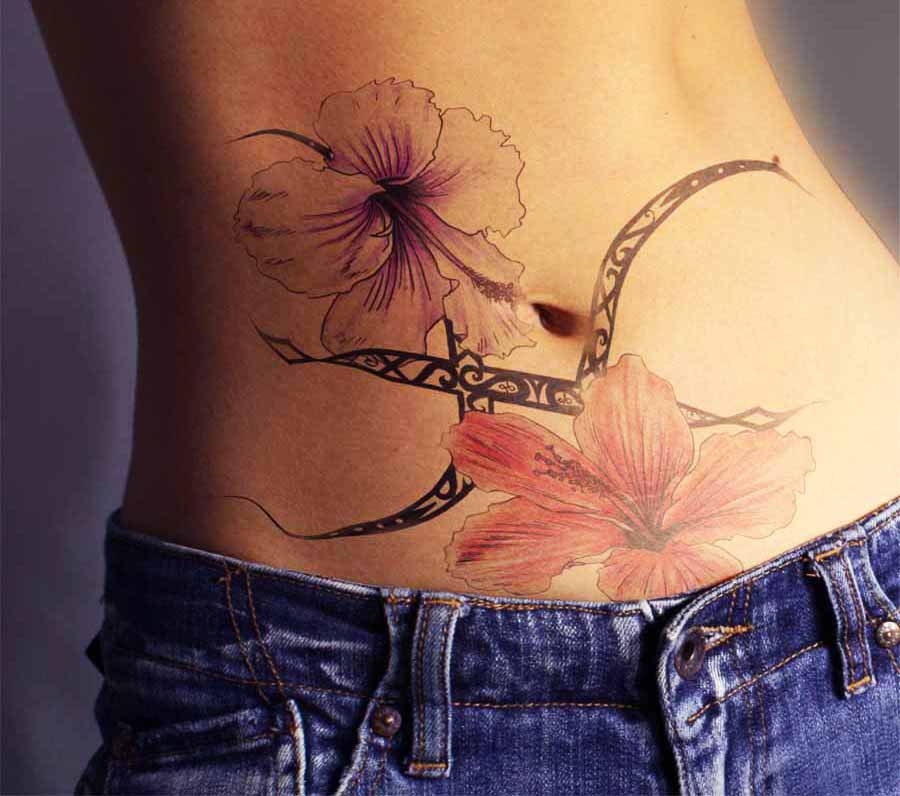 tatouage lys ventre