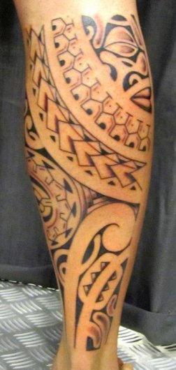 tatouage mollet homme