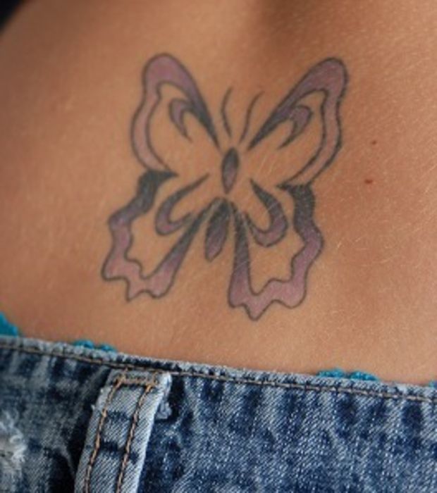 tatouage noeud aine