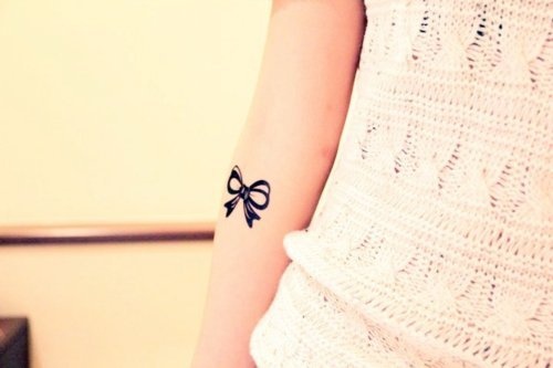 tatouage noeud avant bras
