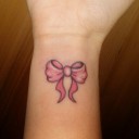 tatouage noeud avec initiale