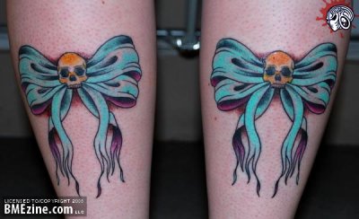 tatouage noeud avec tête de mort