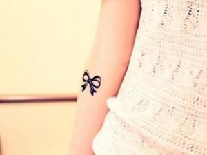 tatouage noeud bras