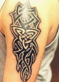 tatouage noeud celtique tribal