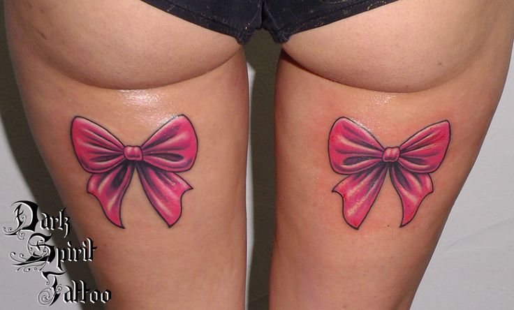 tatouage noeud cuisse femme