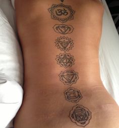 tatouage noeud eternel