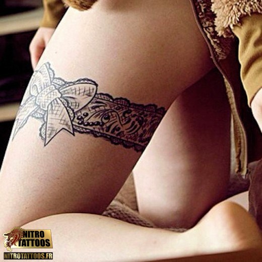 tatouage noeud jarretière