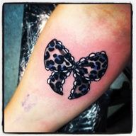 tatouage noeud leopard