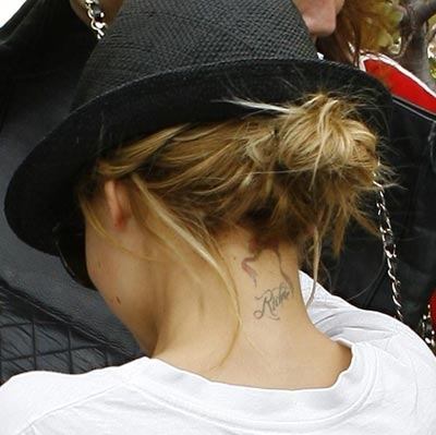 tatouage noeud nicole richie