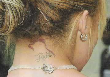 tatouage noeud nicole richie