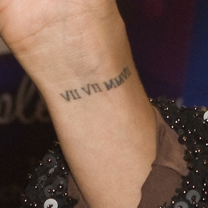 tatouage noeud papillon nabila