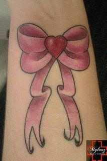 tatouage noeud pin up