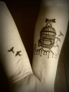 Tatouage oiseau en cage