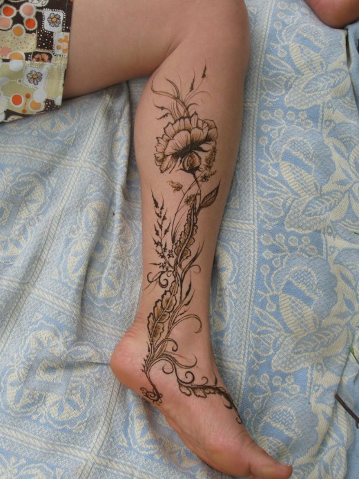 tatouage oiseau mollet