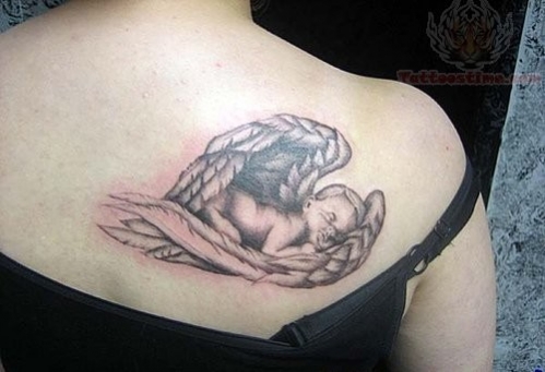 tatouage omoplate ange