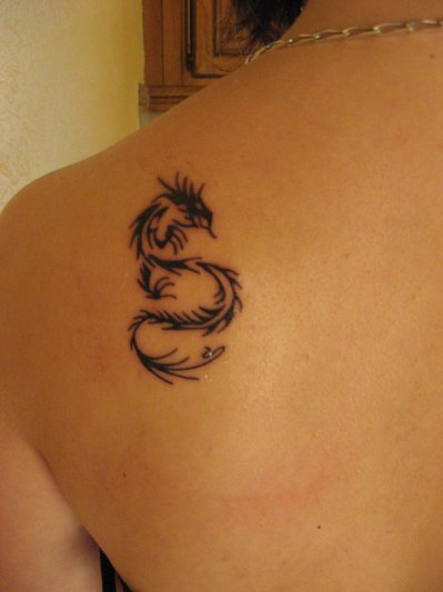 tatouage omoplate gauche