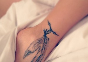 tatouage omoplate ou cheville
