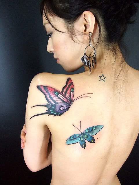 tatouage omoplate pour femme
