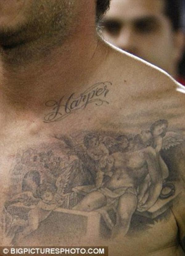 tatouage pectoraux beckham