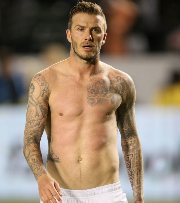 tatouage pectoraux beckham