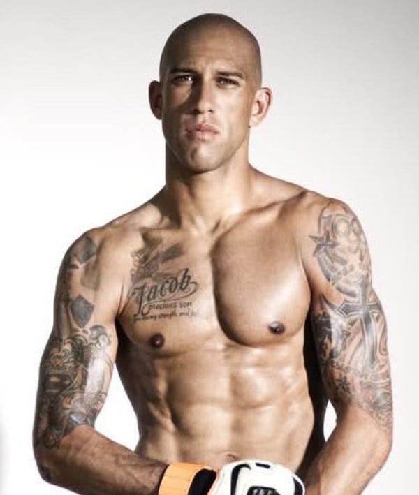 tatouage pectoraux droit