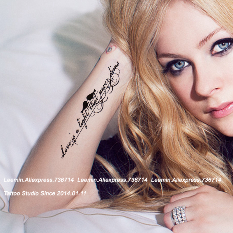 tatouage phrase bras temporaire