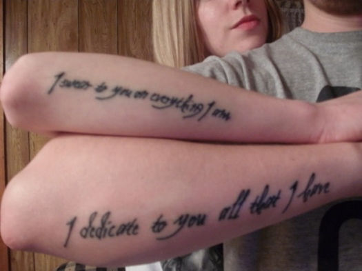 tatouage phrase famille en français