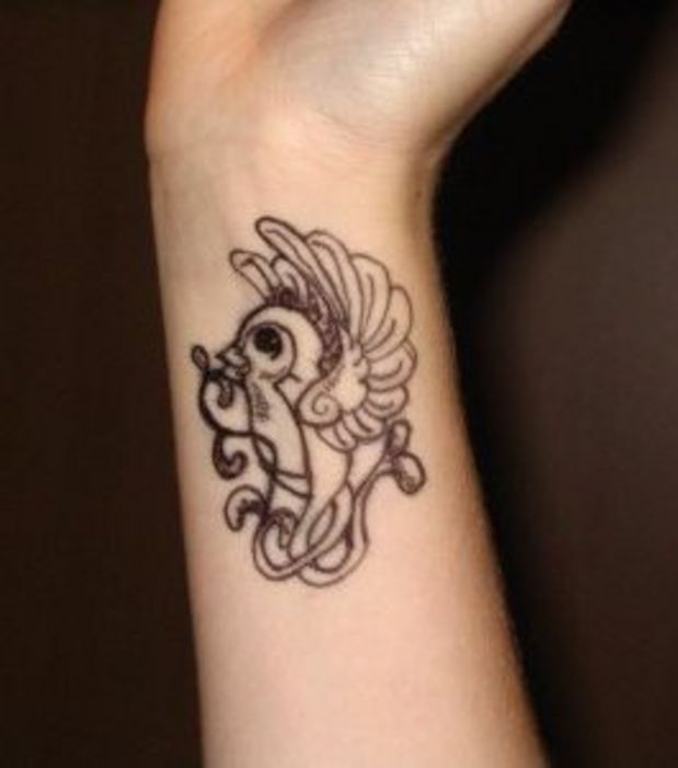 tatouage poignet pour femme