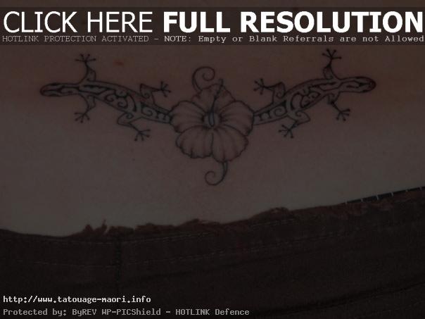 tatouage polynésien bas du dos femme