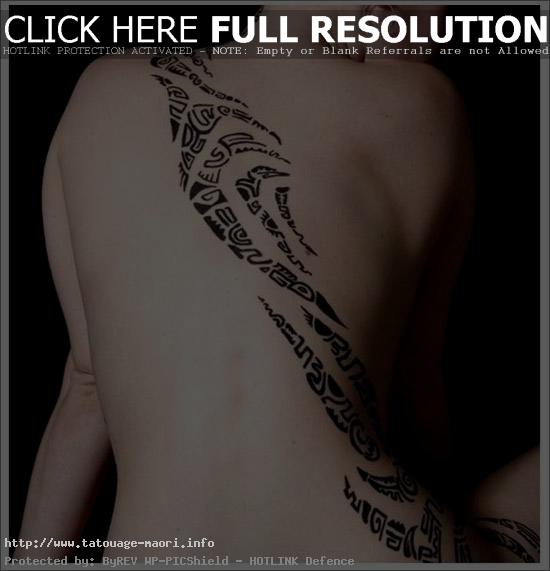 tatouage polynésien femme