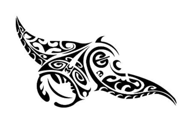tatouage polynésien raie manta