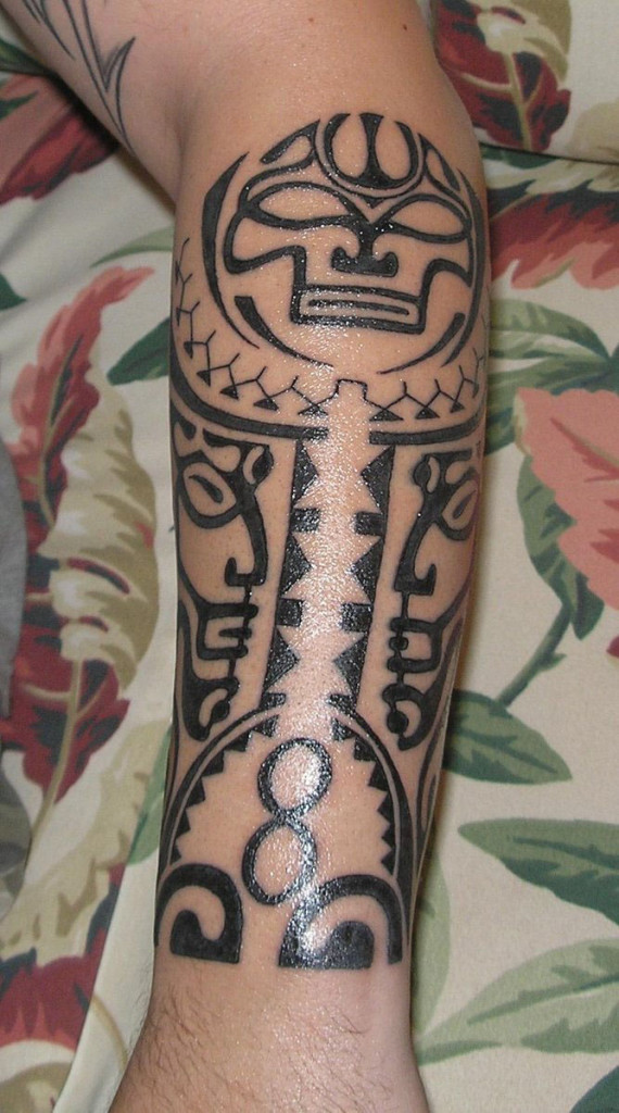 tatouage polynésiens avant bras