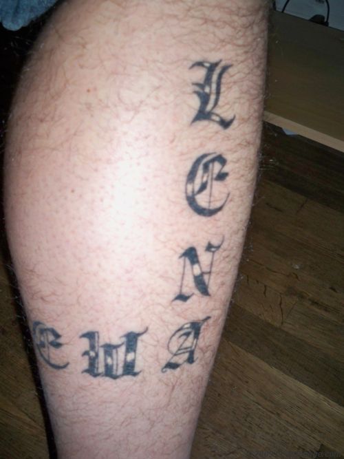 tatouage prenom ecriture gothique