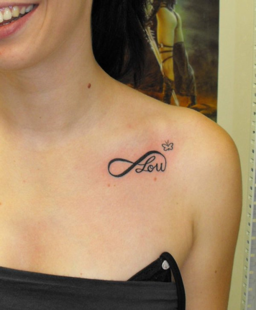 Tatouage signe infini original