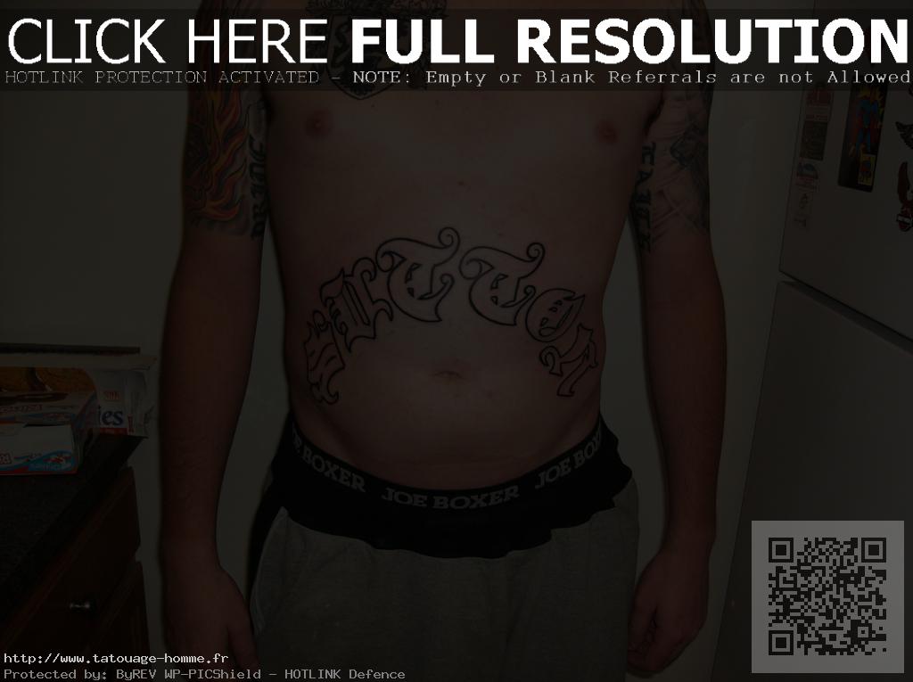 tatouage sur le ventre homme