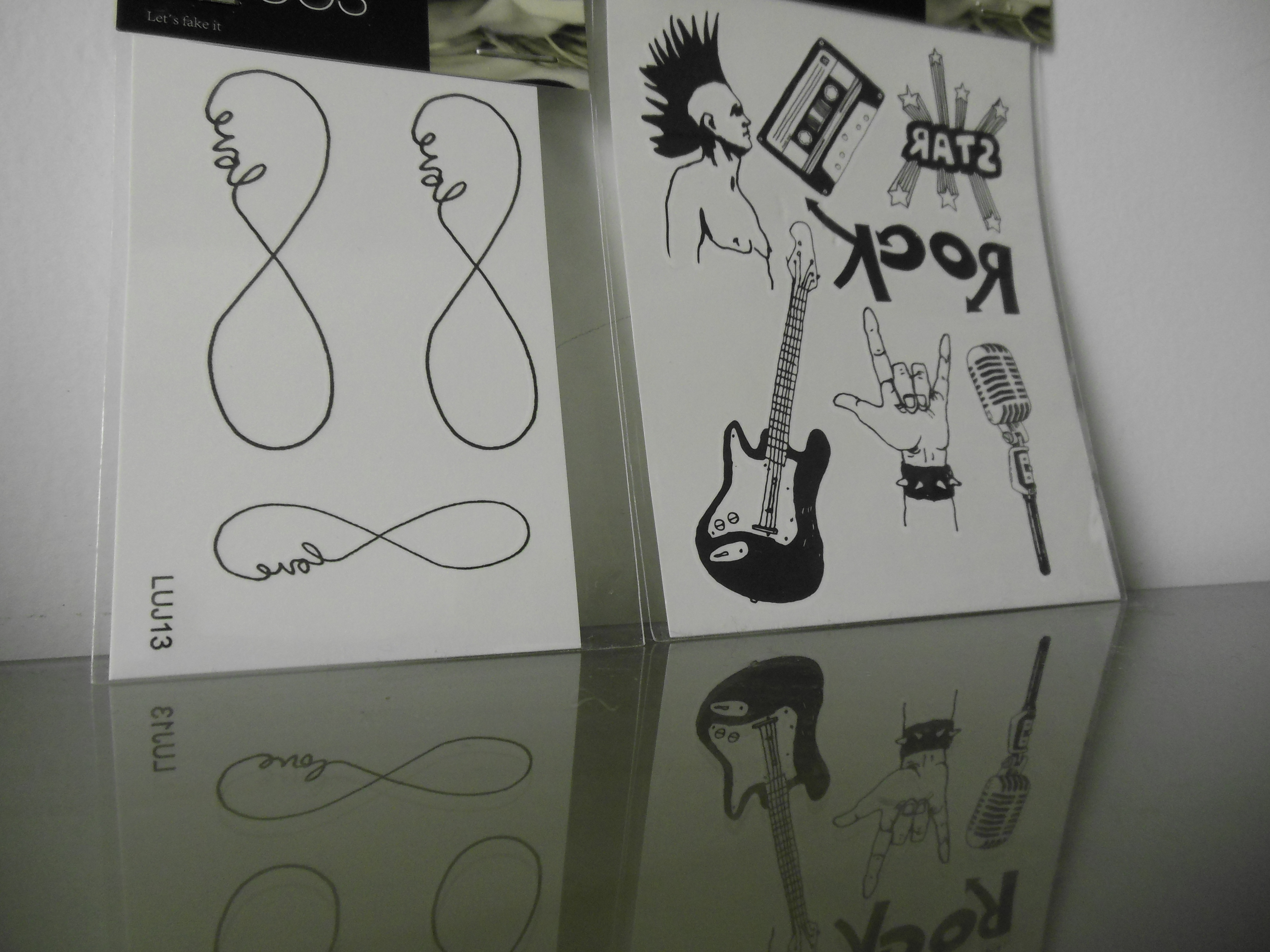 tatouage temporaire infinity love