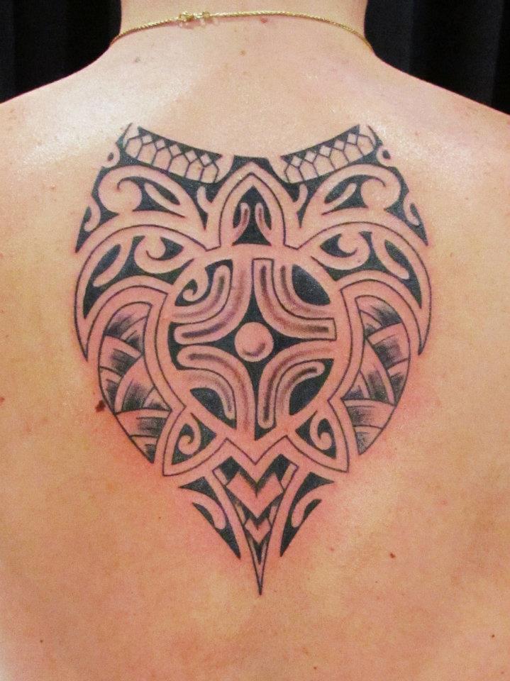 tatouage tortue omoplate
