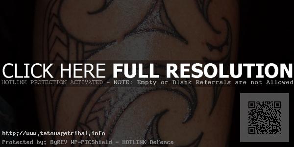 tatouage tribal avant bras femme