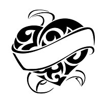 tatouage tribal avec un coeur
