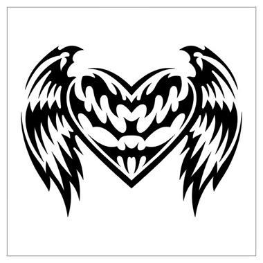 tatouage tribal avec un coeur